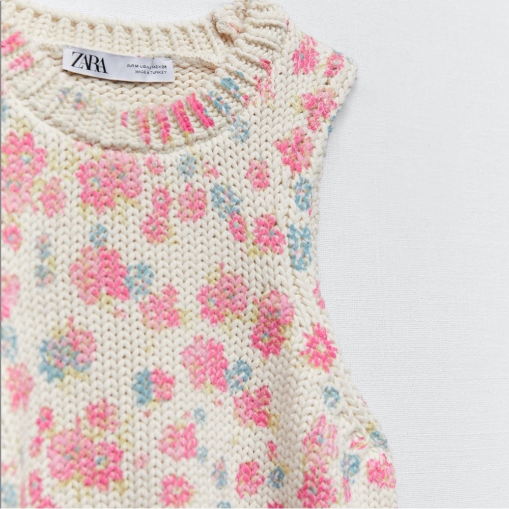Zara Sweater Vest Floral Knit Crochet Flower - Picture 2 of 5